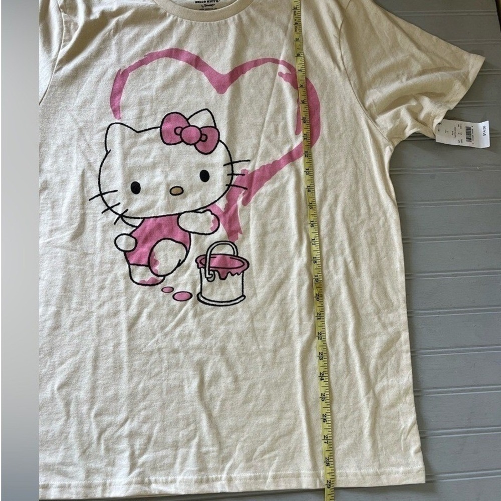 Sanrio Hello Kitty Short Sleeve Crewneck T Shirt Large Beige NWT Unisex Novelty - Picture 8 of 8